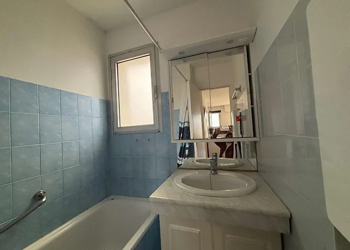 T3 Avec Terrasse Et Parking A Royan - Fr-1-494-223 Apartment